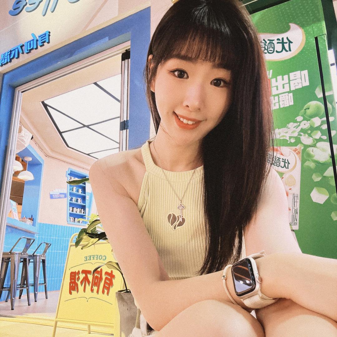 刘小薇w