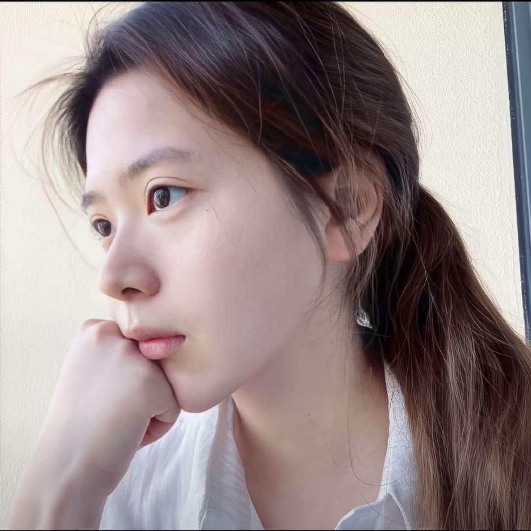 薇薇.