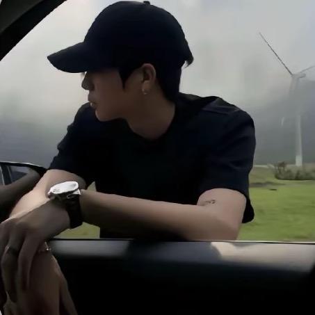 ㅤ     ㅤ    ㅤ无名