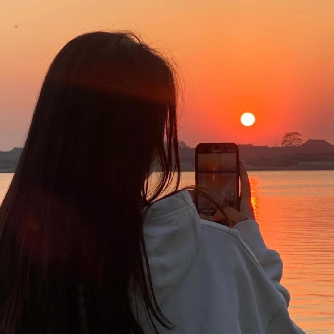 밝은달