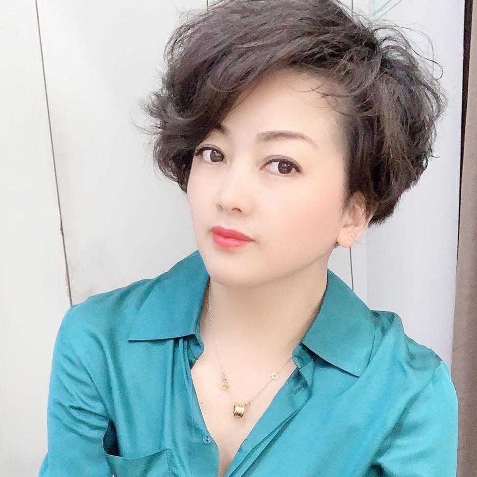 川沙艾蝶服装店