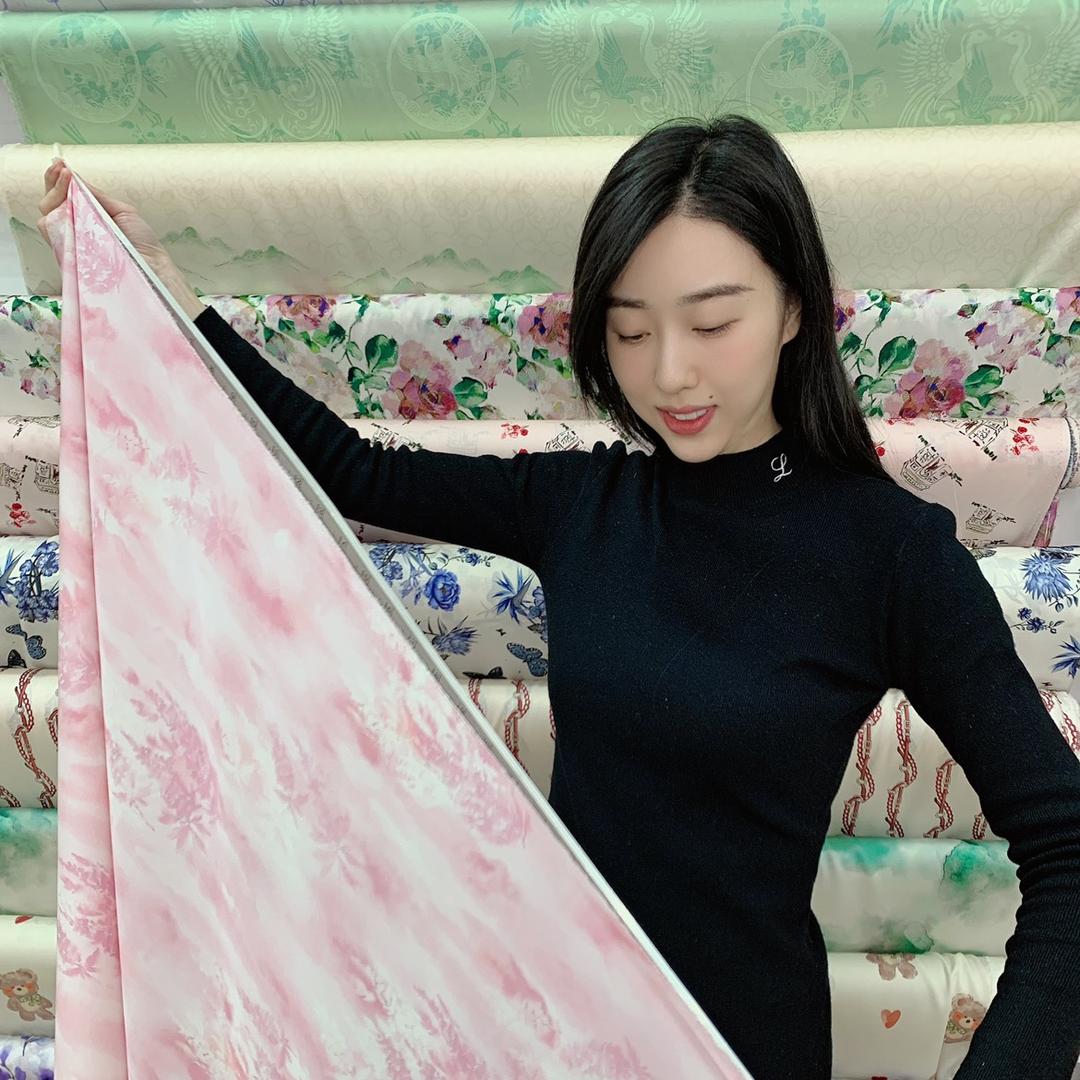 绮臣精品丝绸香云纱