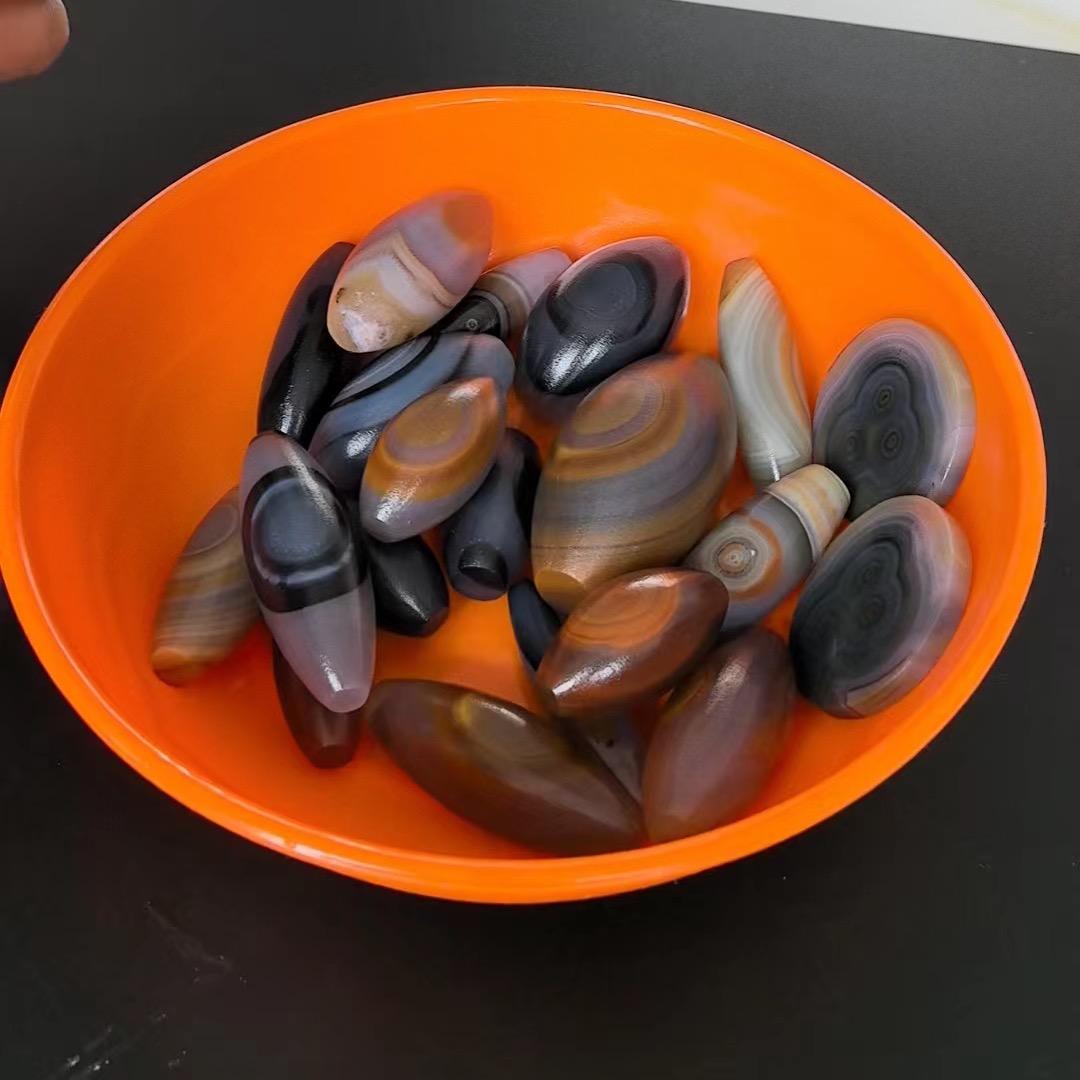 艾虎子玉石玛瑙（轻舟已过万重山）