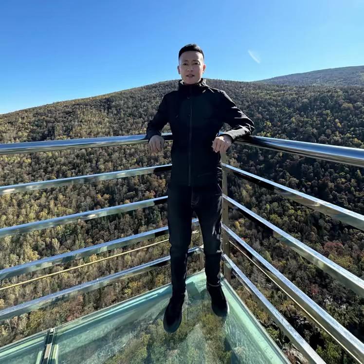 鸡西市铁成精品二手车