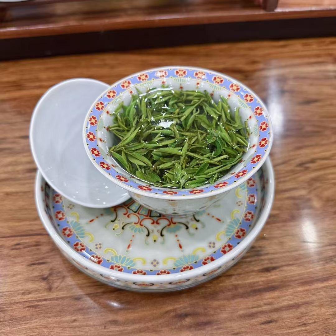 山娃一杯茶