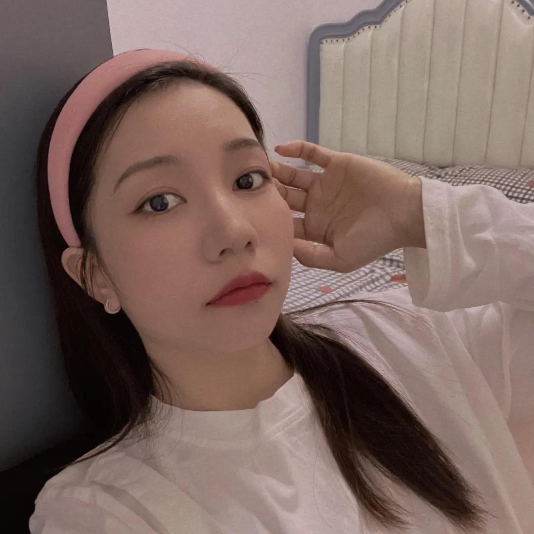 莹莹🎀
