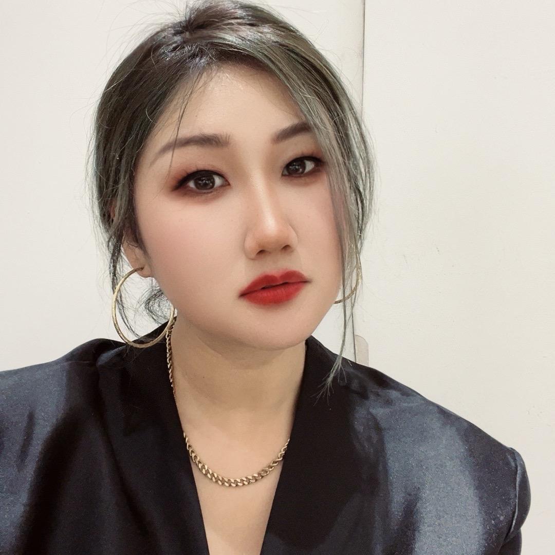 素颜女装