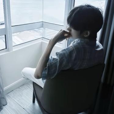忧郁的东🌧️