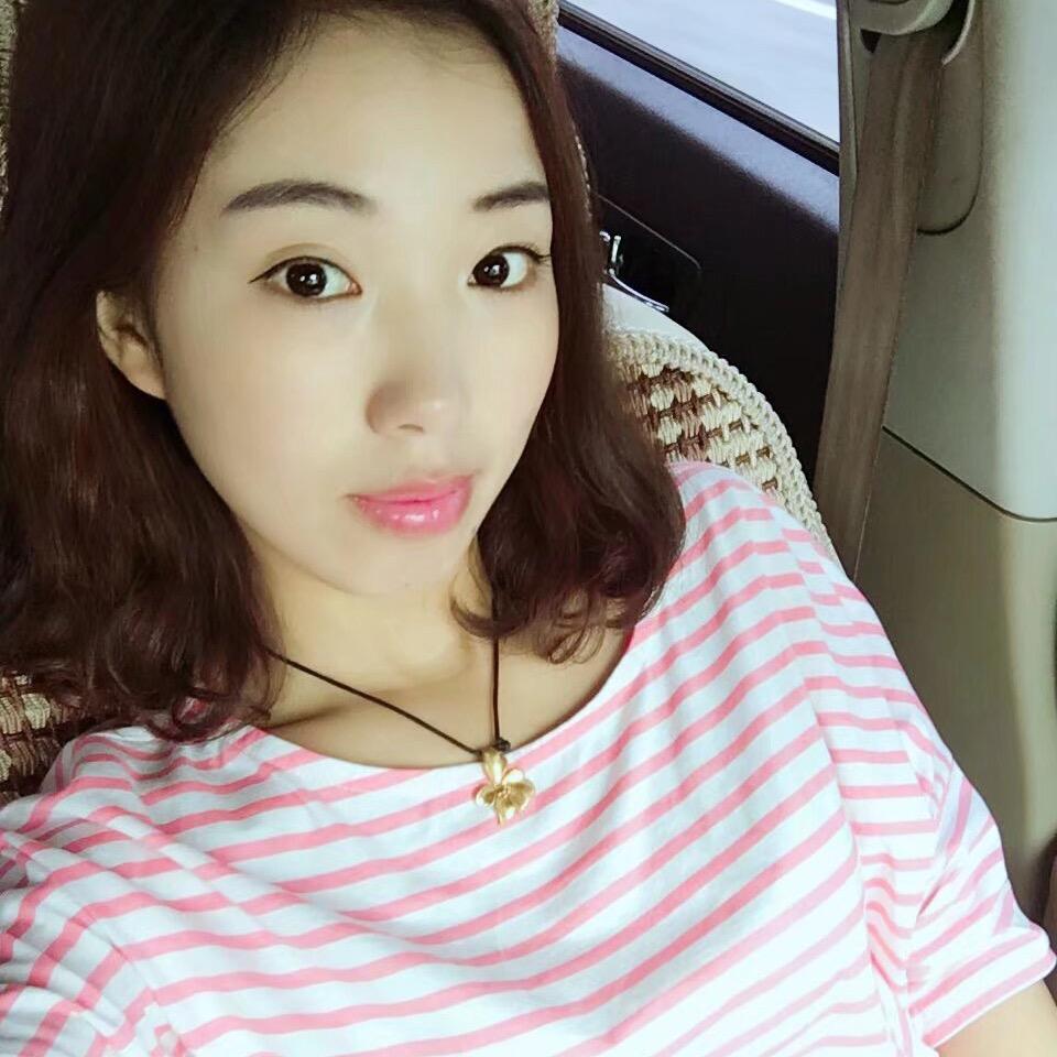 彭州小院鲜鱼家汪小小