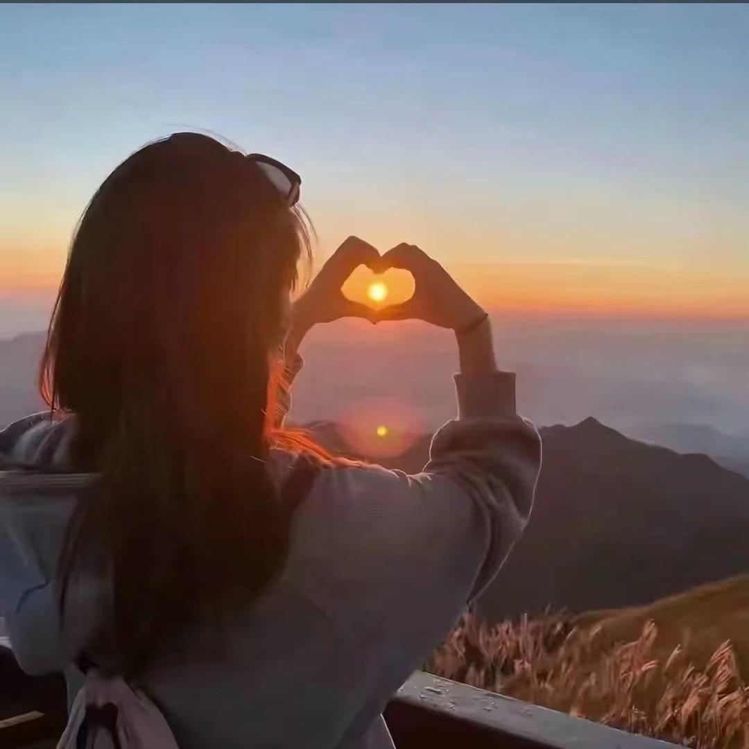 🥰🥗🍡🥝🍇🍓🌶️🍉