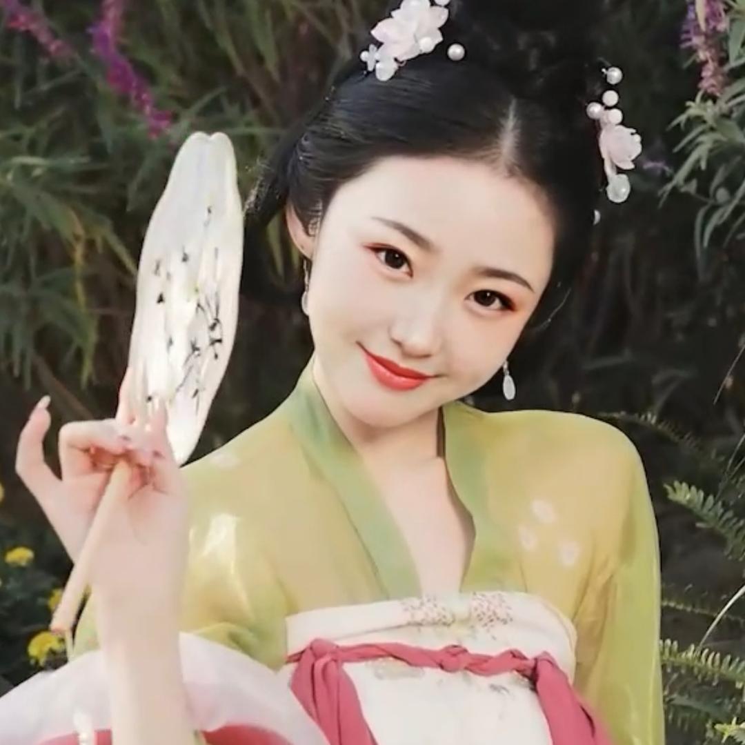 团团在唱歌🌙