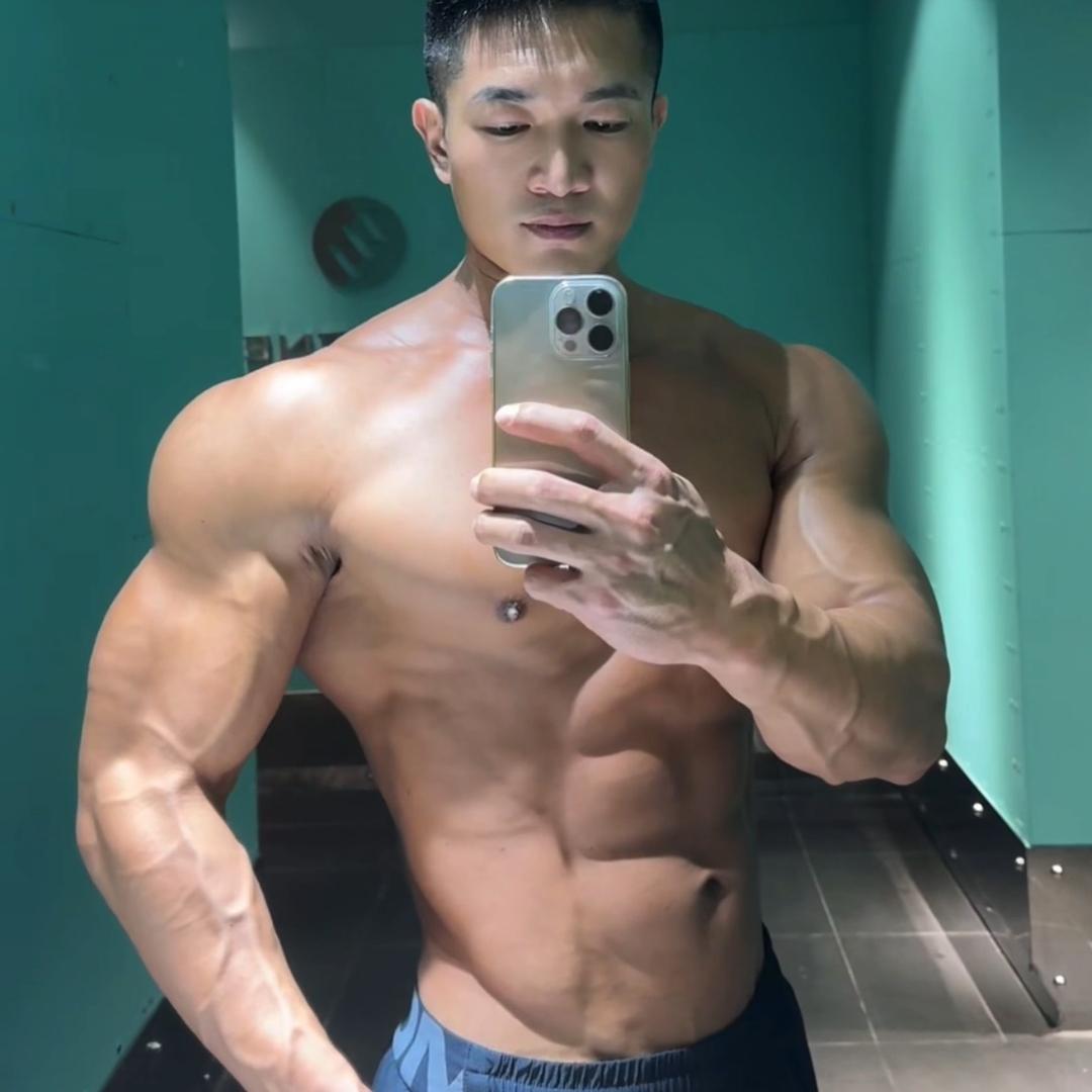 李光明-虎啸