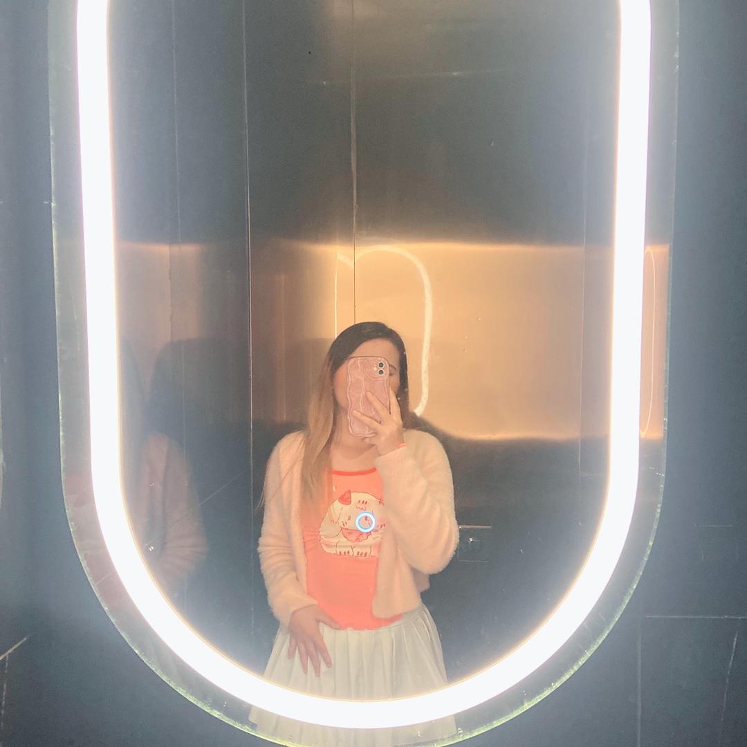 胖胖的兔牙妹