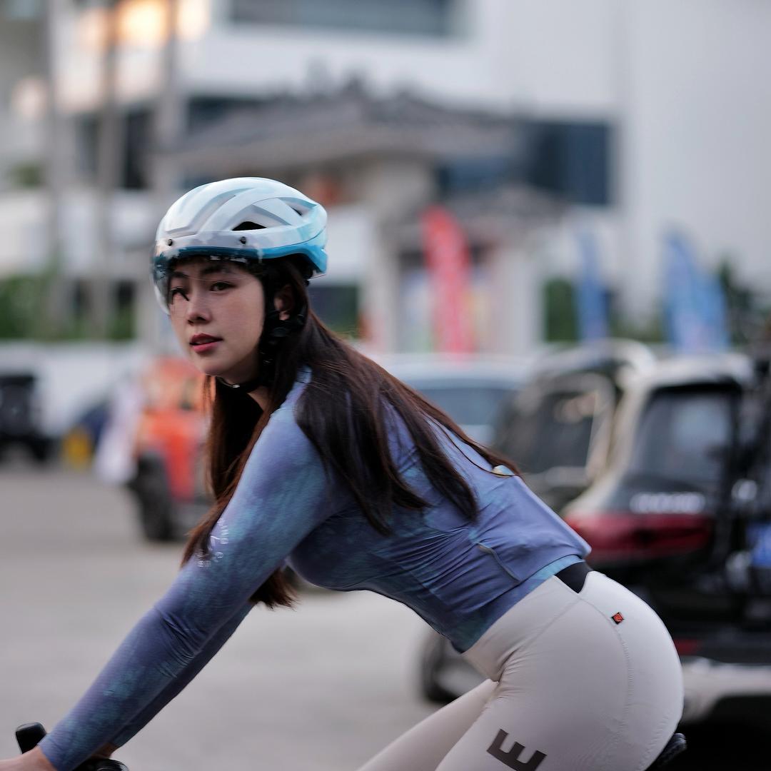 敏敏爱骑车