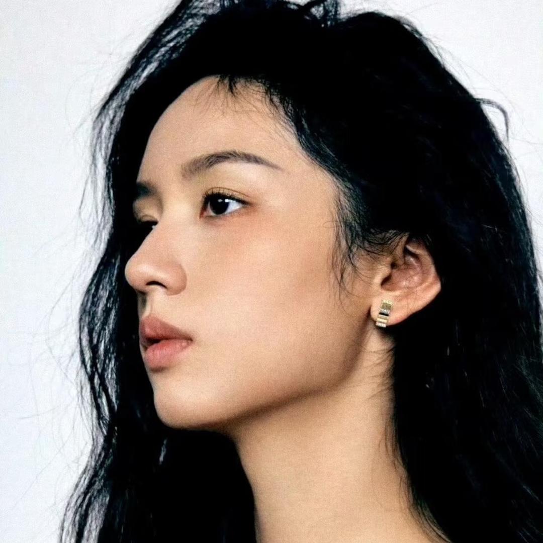 万事胜意曹羽涵