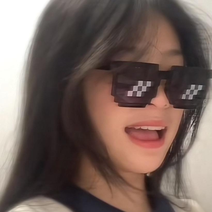 玻璃碎了（没有闺）