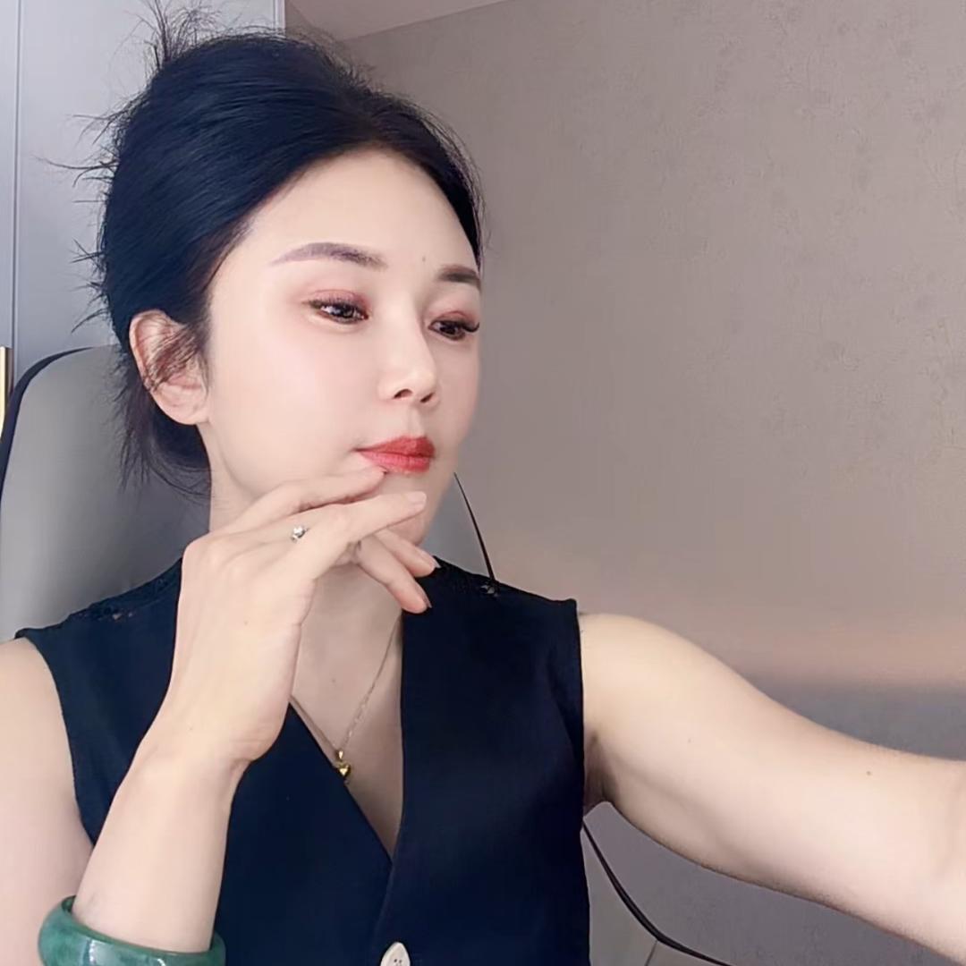 妍妍🌈☀️