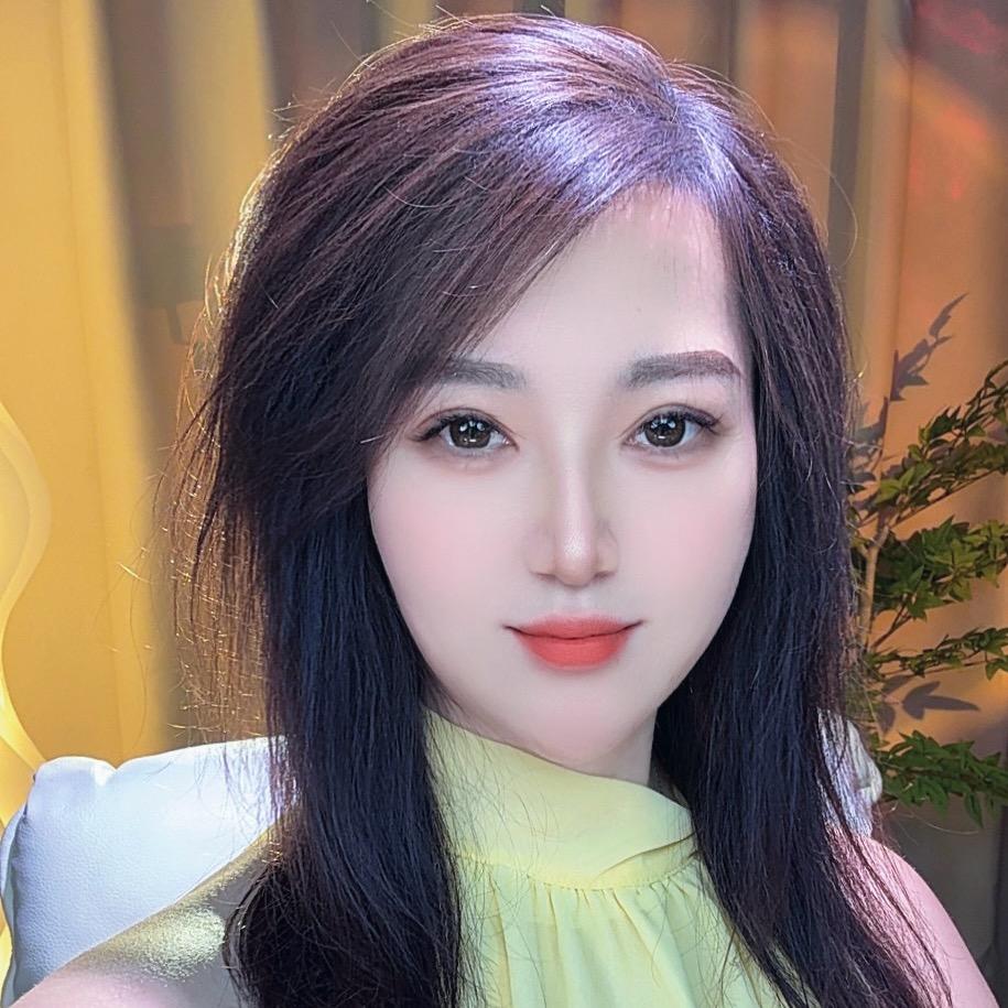 莉莉 ❤️
