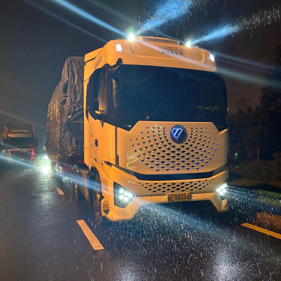 修不好的欧曼 （砀 山）