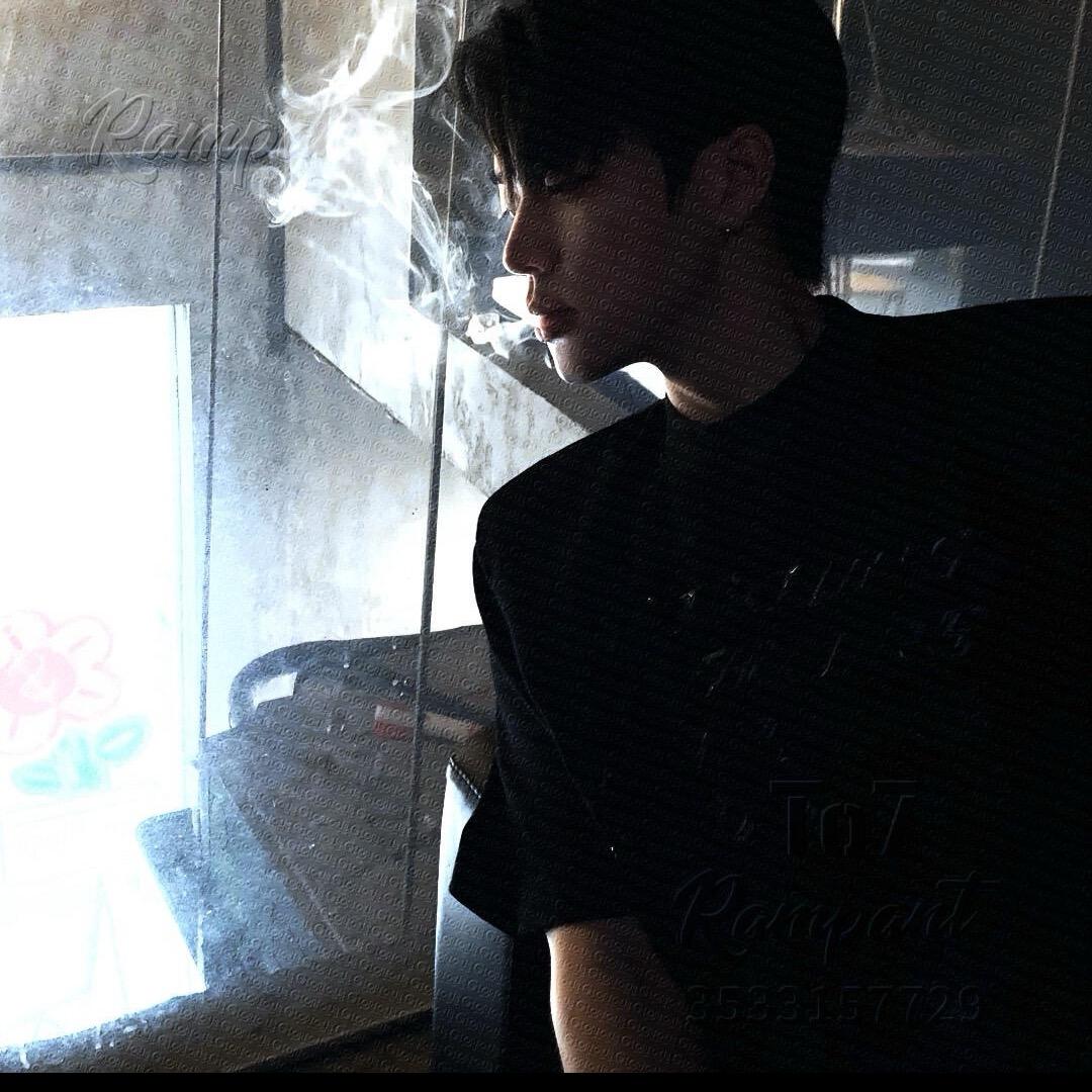 深夜总会饿_
