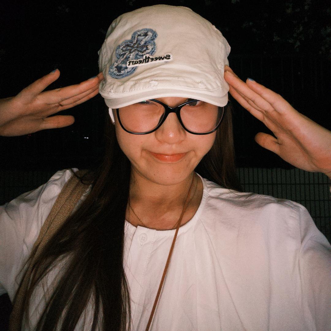 小小怪🤓