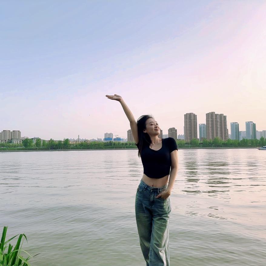 白白不拜拜👋