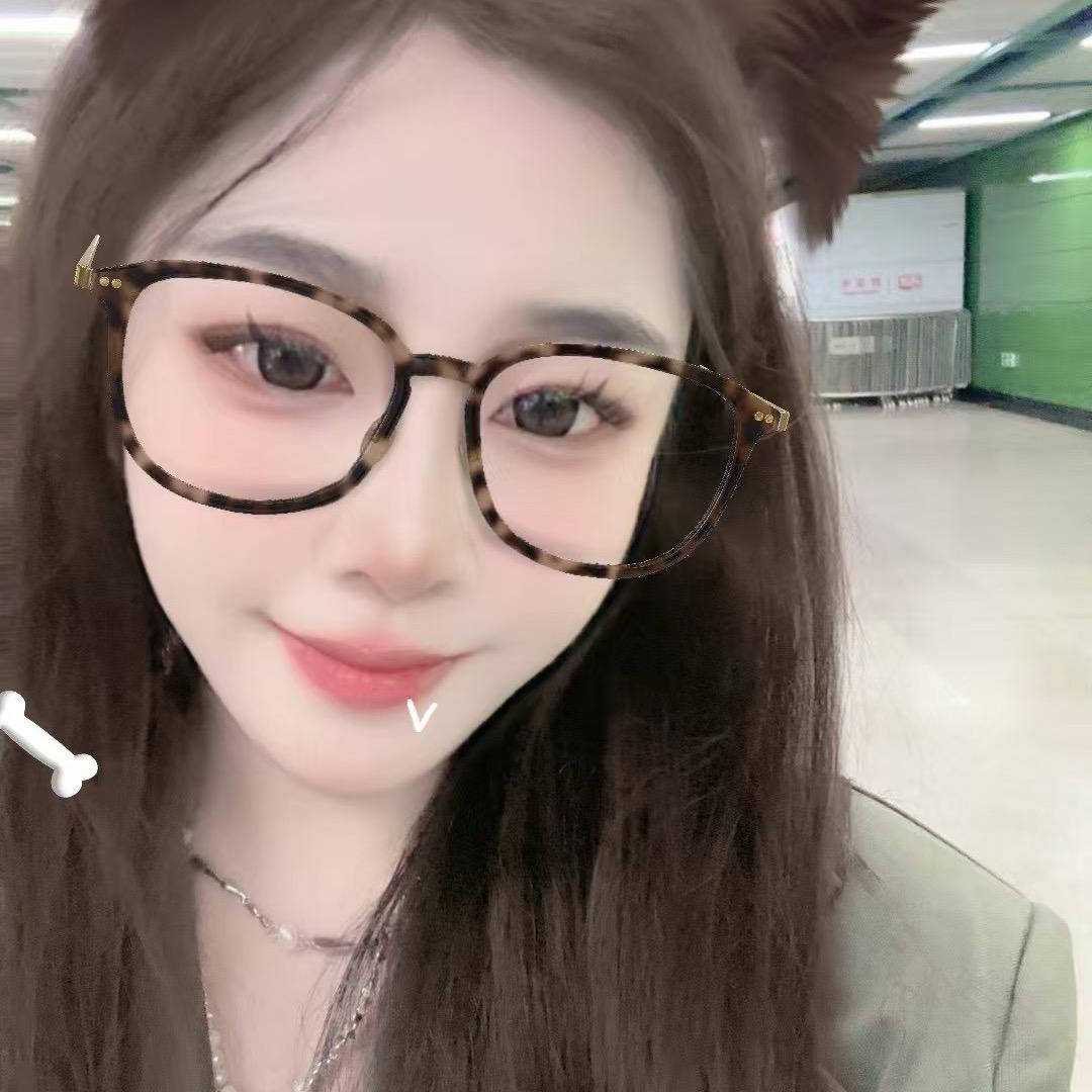 -     🐷楠&（不要连赞）