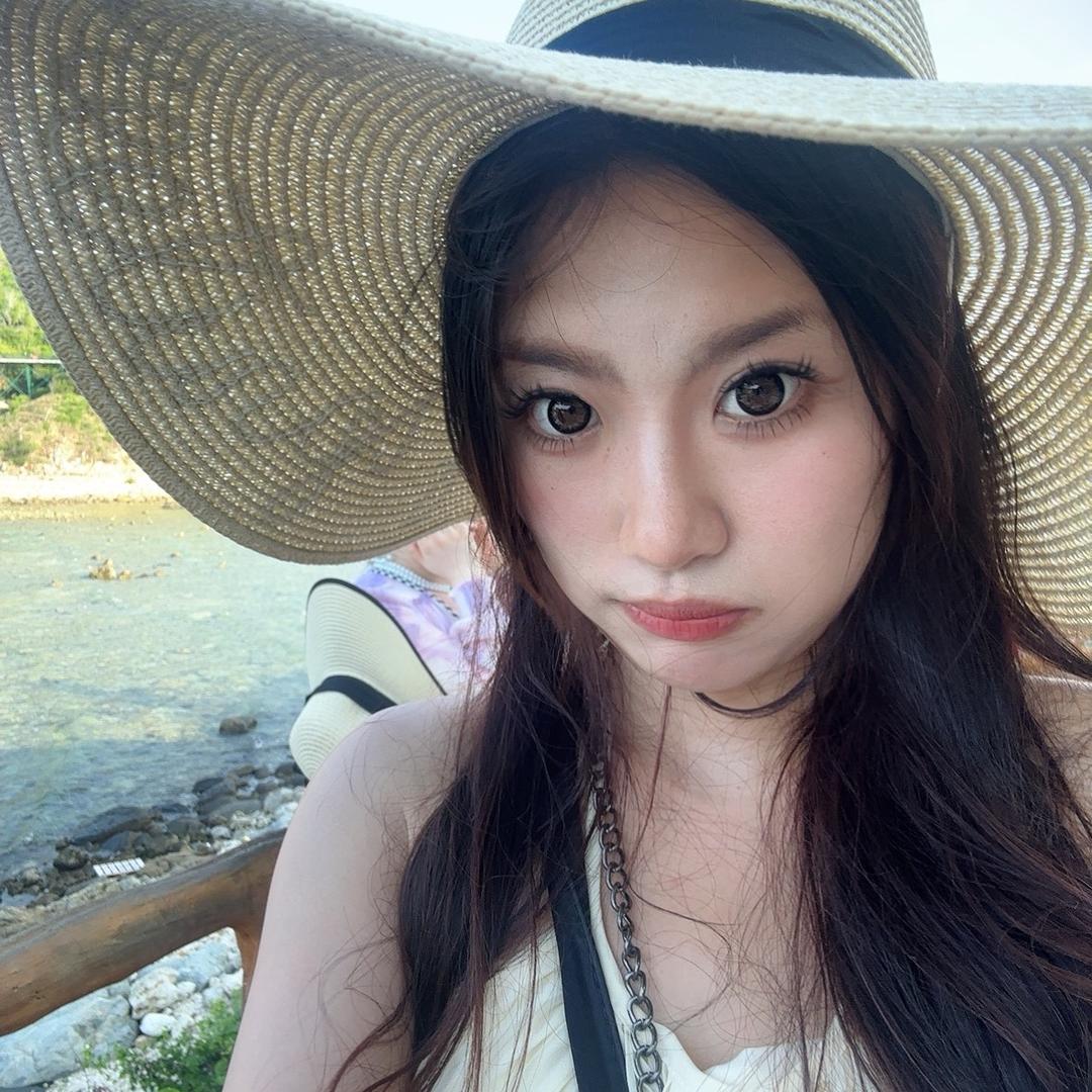 别炫了