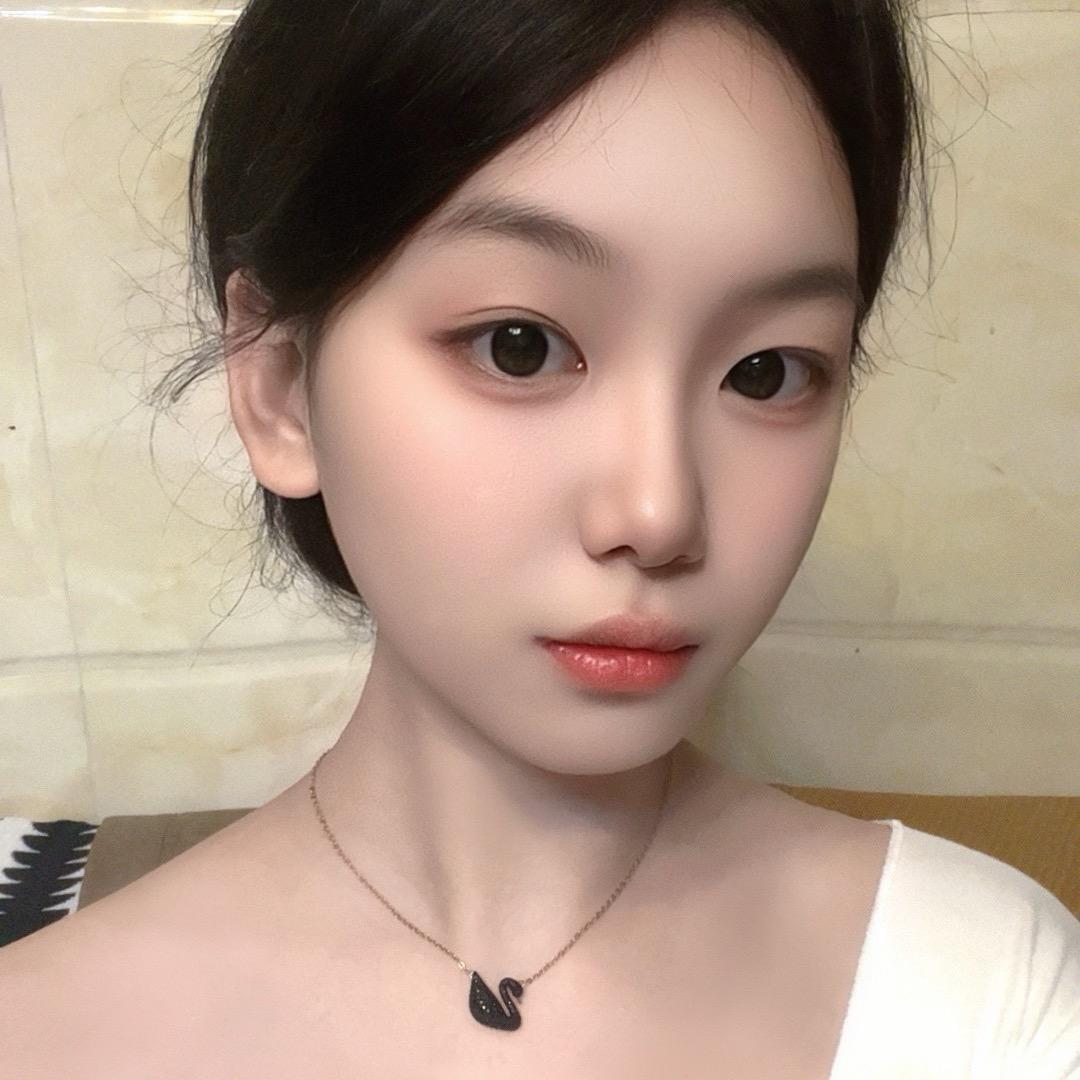 亚克力制品-黄小姐