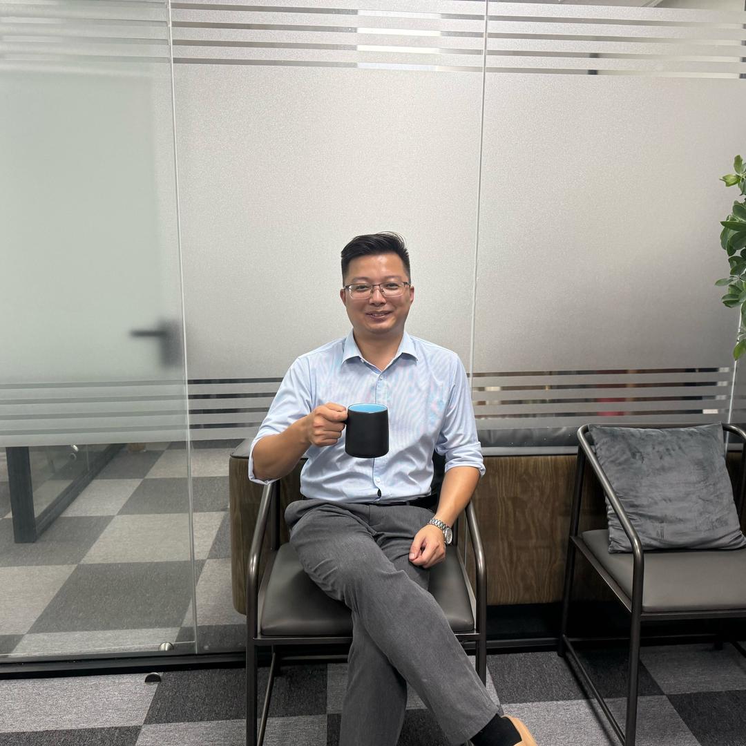 学校档口锋哥