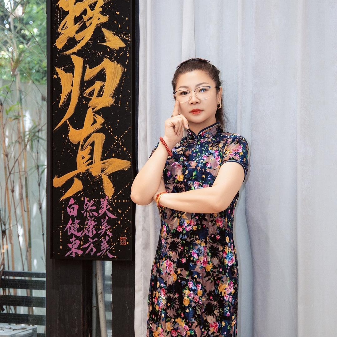 Nancy洒脱男姐
