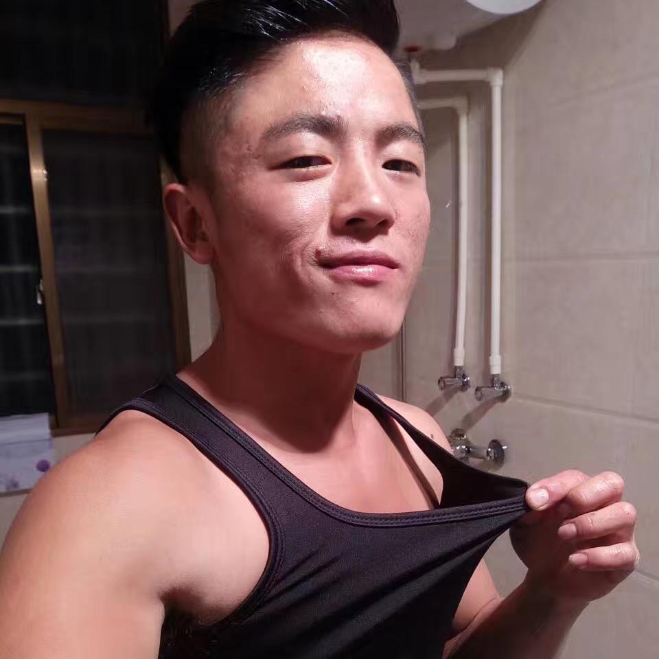 彪悍的俊哥