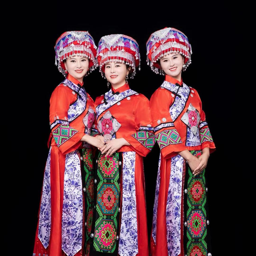 土家三姐妹（大姐）