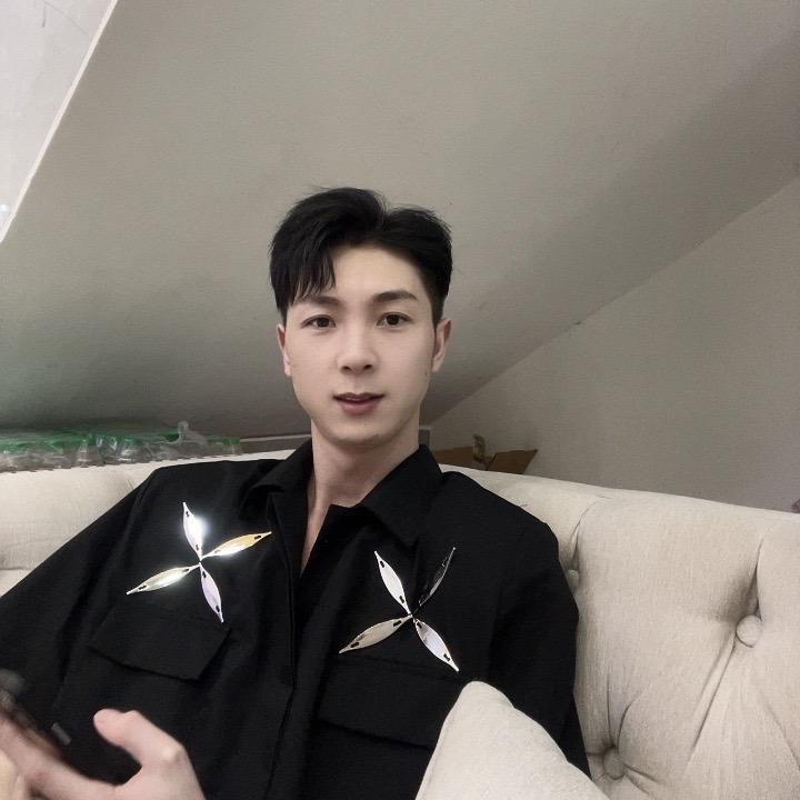 吴小尊^_^