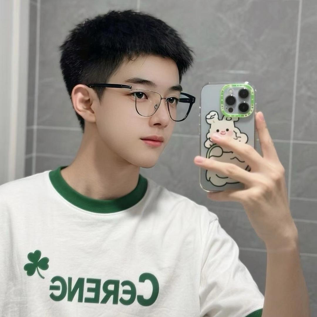 守村人《小杨》