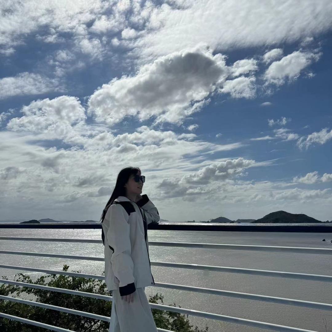 秋秋¥