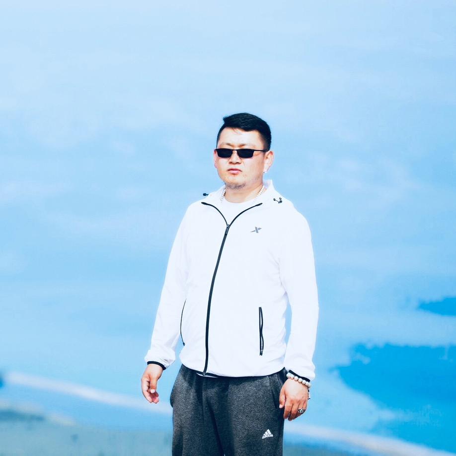 𑪞 Э • Хорвоо 𑪞