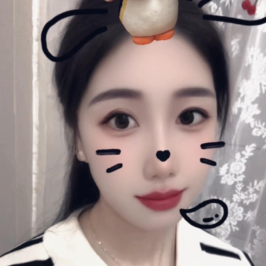 ღ 💕 淡然一笑……゛ོᩚᩚ『👄』