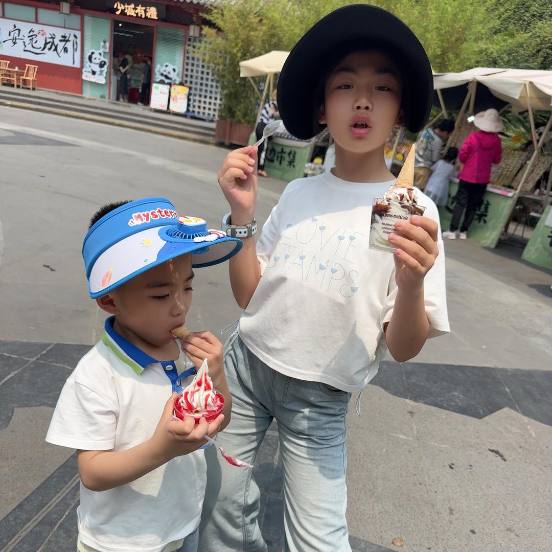 琪琪🍓锐锐