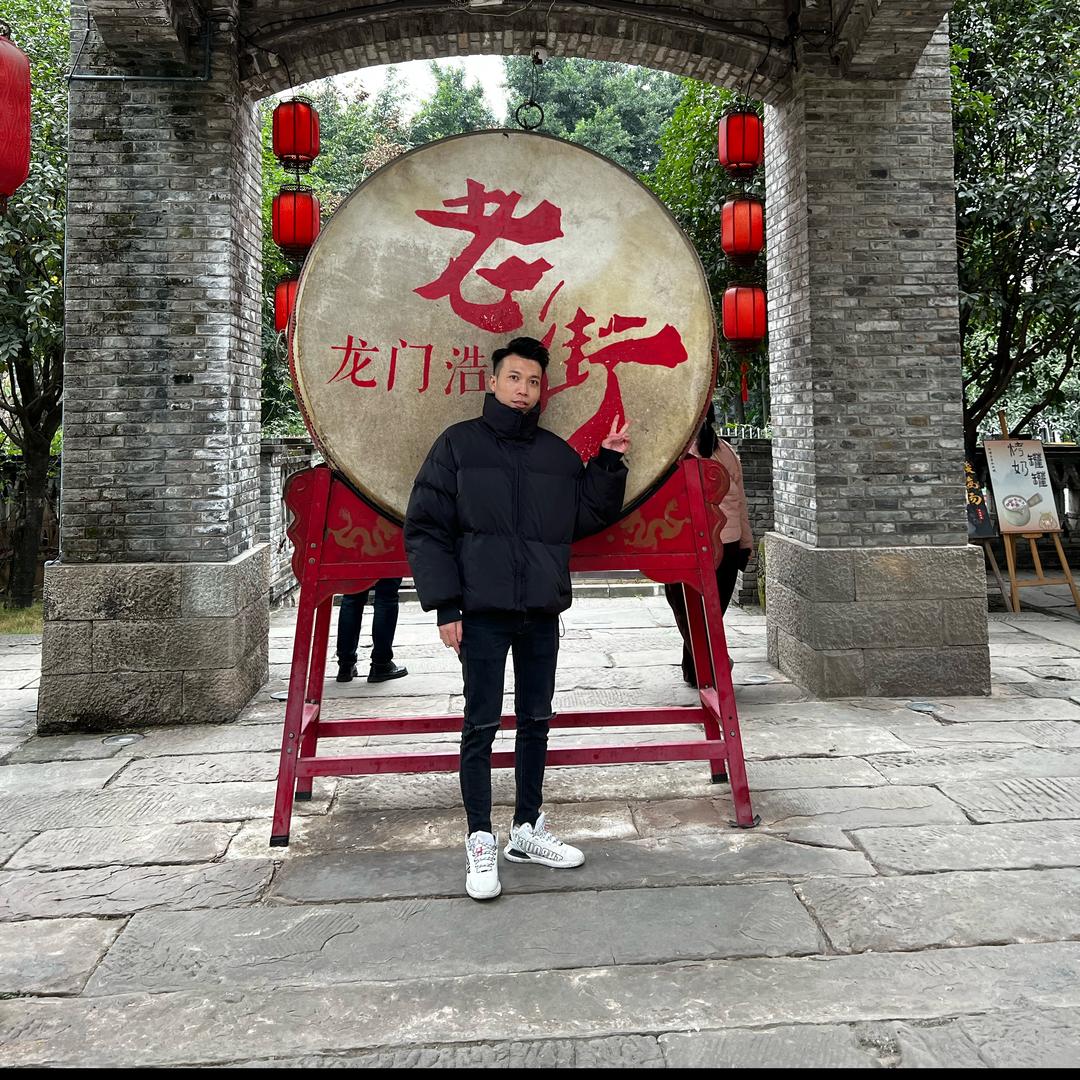 平平无奇（陈）