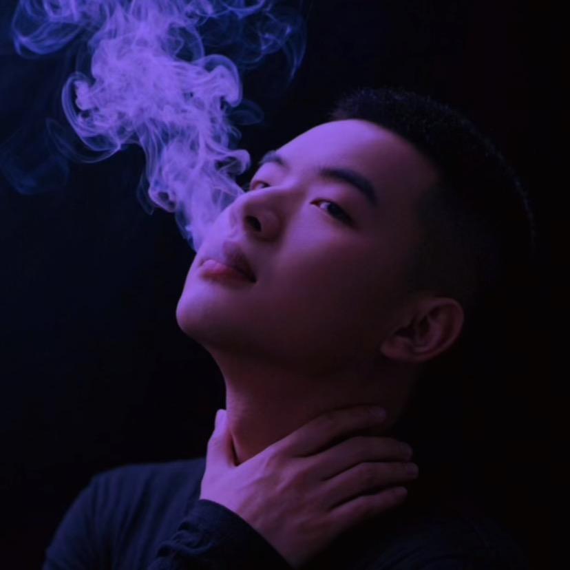 （阿）（辉）