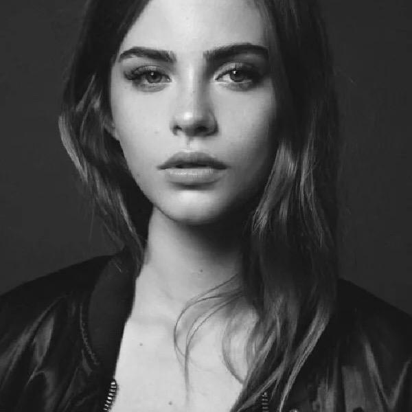 大牌临期香水专柜清