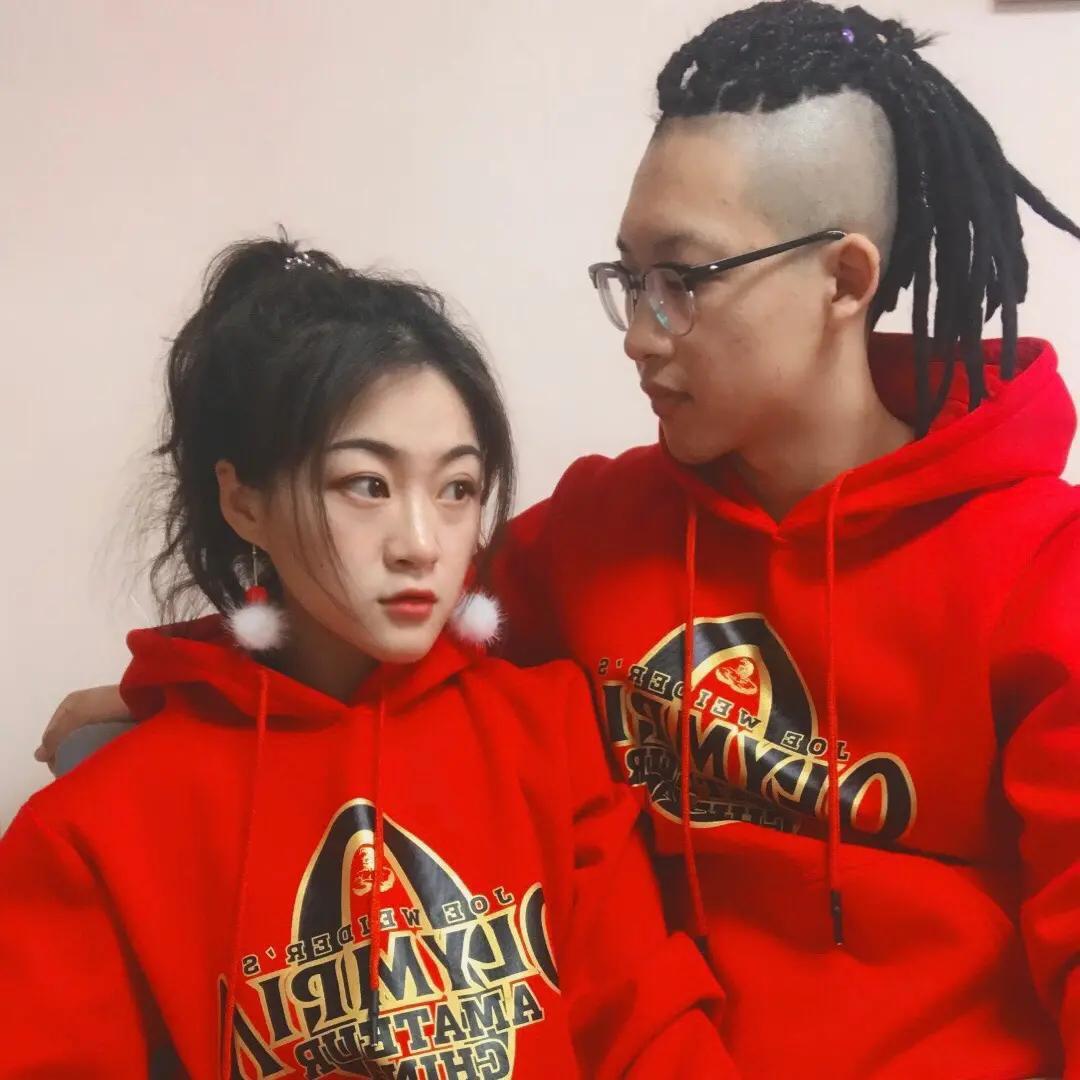 情侣健身的日常
