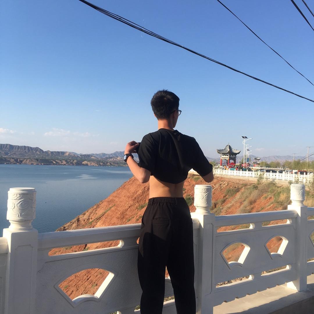 小麒睡不醒