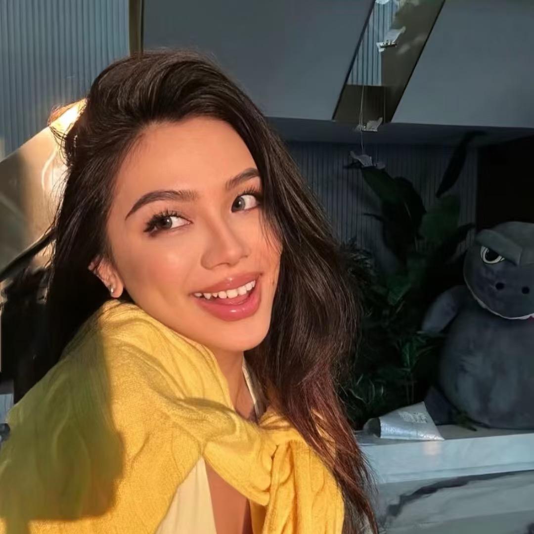 ᰔᩚ财神爷的独生女