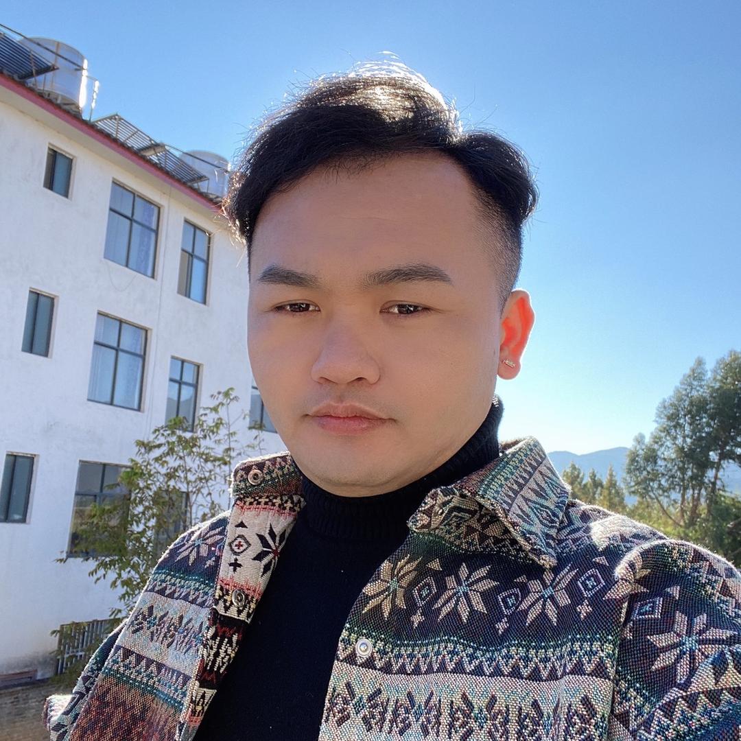 yellow黄亮同学🧑‍🎓