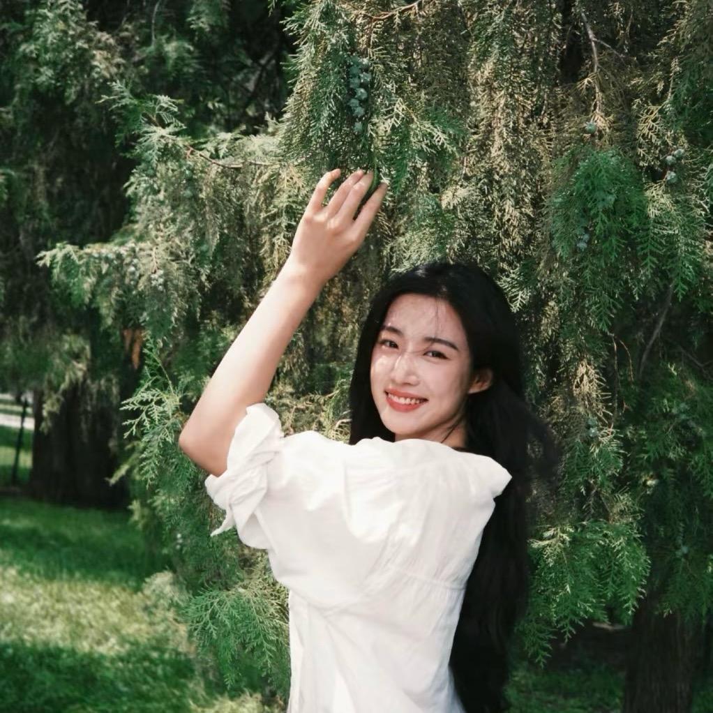 钱万万（爱吃美食版）