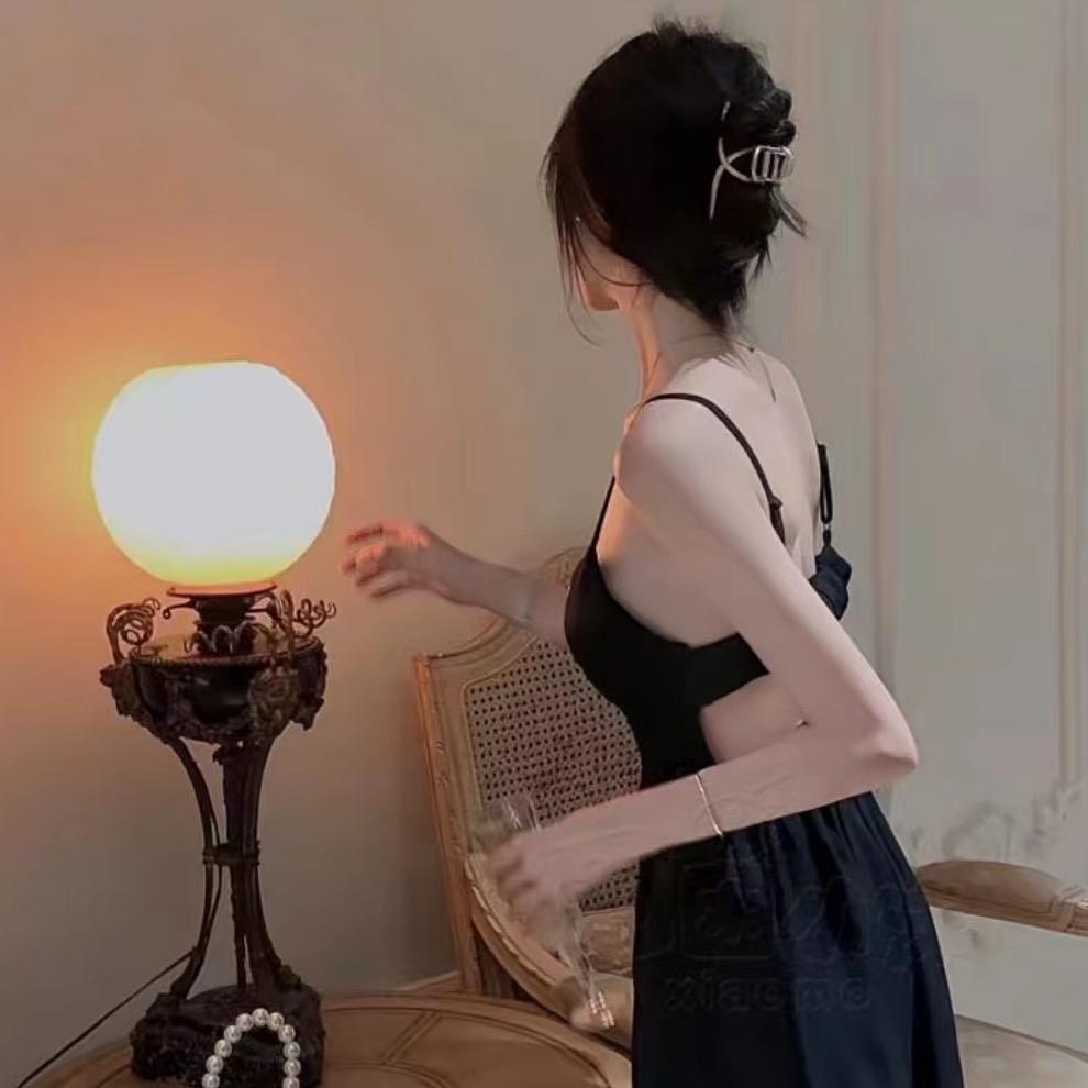 很乖.