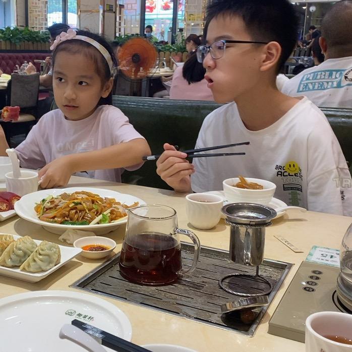 东莞仔爱唱歌🎤，谢谢大家欣赏