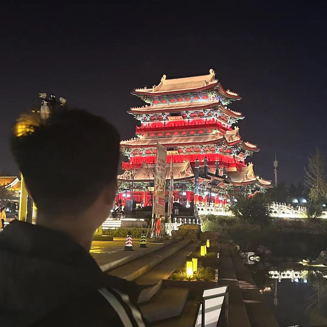 曹先生。